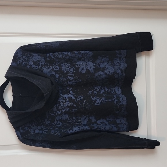 DKNY embellished zip-upp Hoodie size medium - Picture 3 of 5